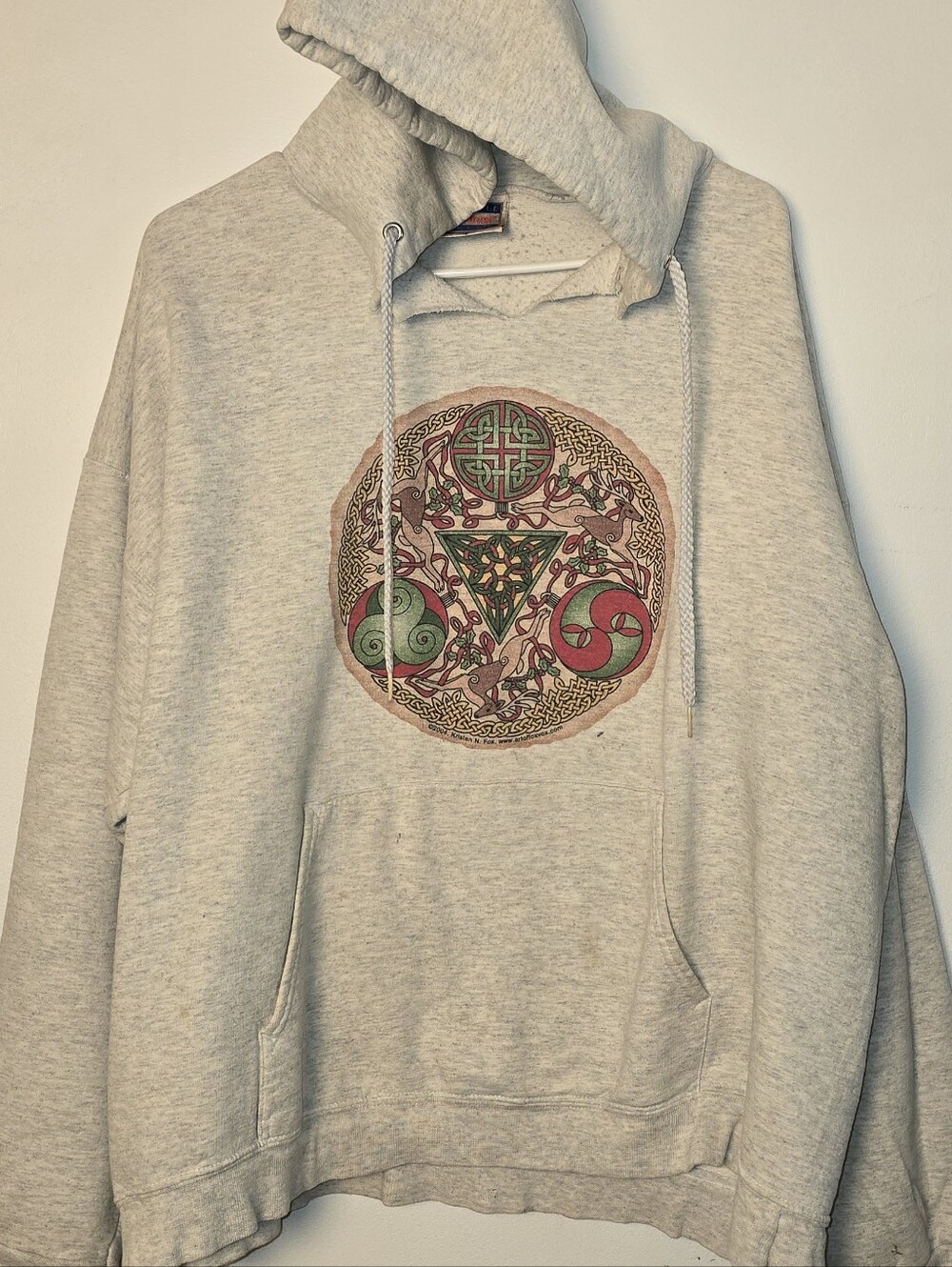 "Celtic Reindeer Shield" Graphic Hanes Light Gray Crewneck Hoodie